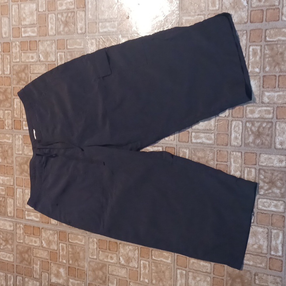 Danskins capris women's size large 100% nylon